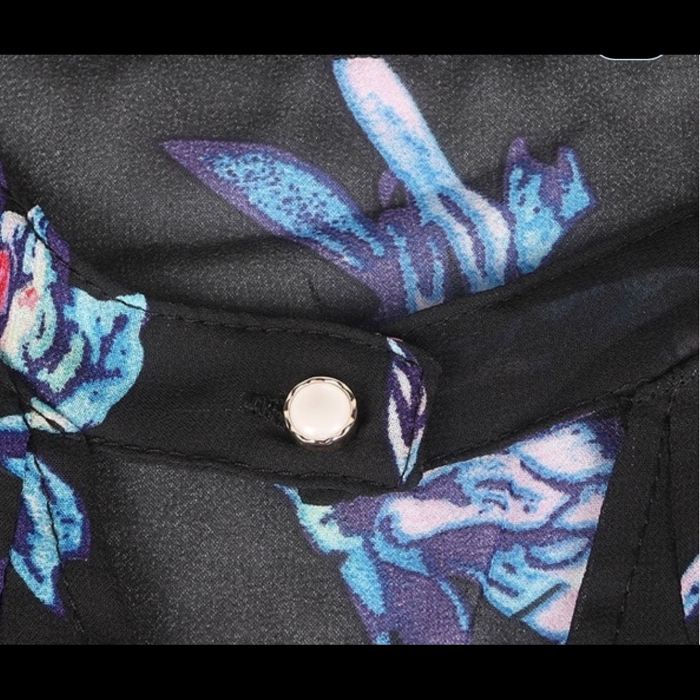 Black Chiffon Blouse - Picture 4 of 5